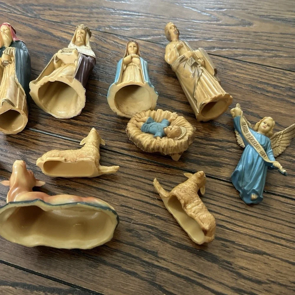 VTG CHRISTMAS 12 PC NATIVITY SET PLASTIC 1